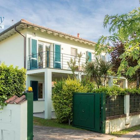 Monti Di Luna Forte dei Marmi Exterior foto